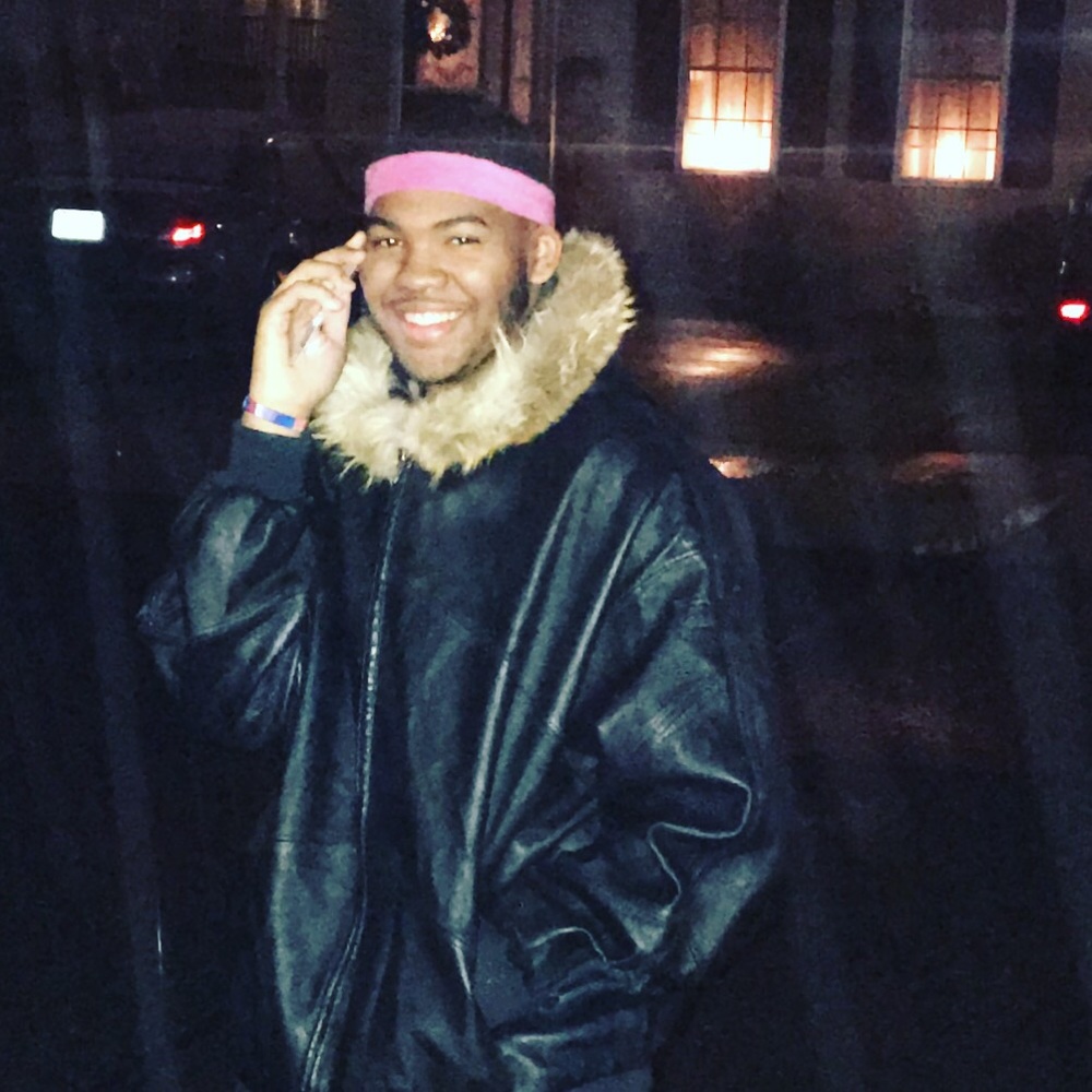 Meet your Posher, Avyion